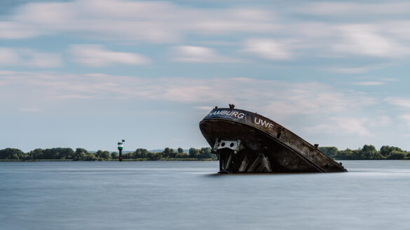 Schiffswrack Uwe Elbe Hamburg